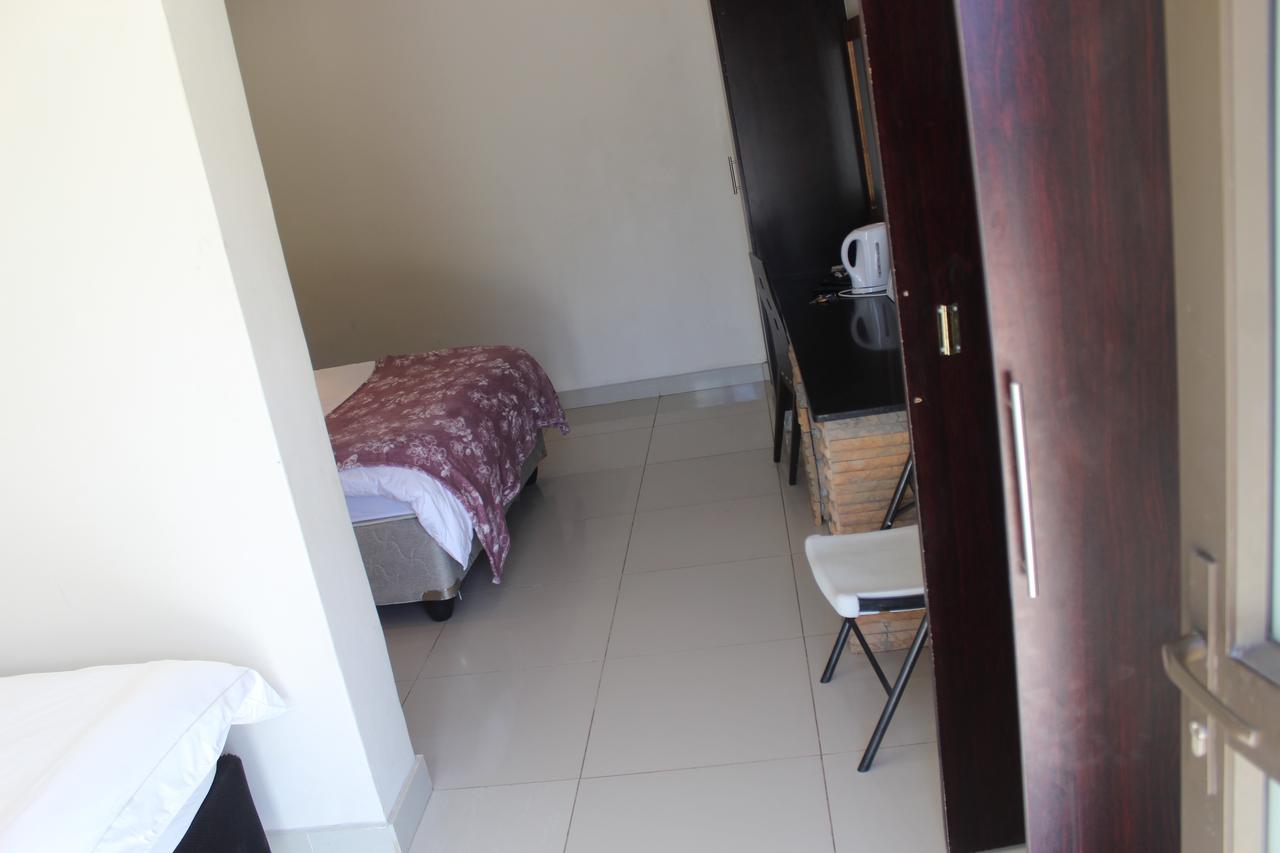 Tsumeb Guesthouse Kamho Экстерьер фото