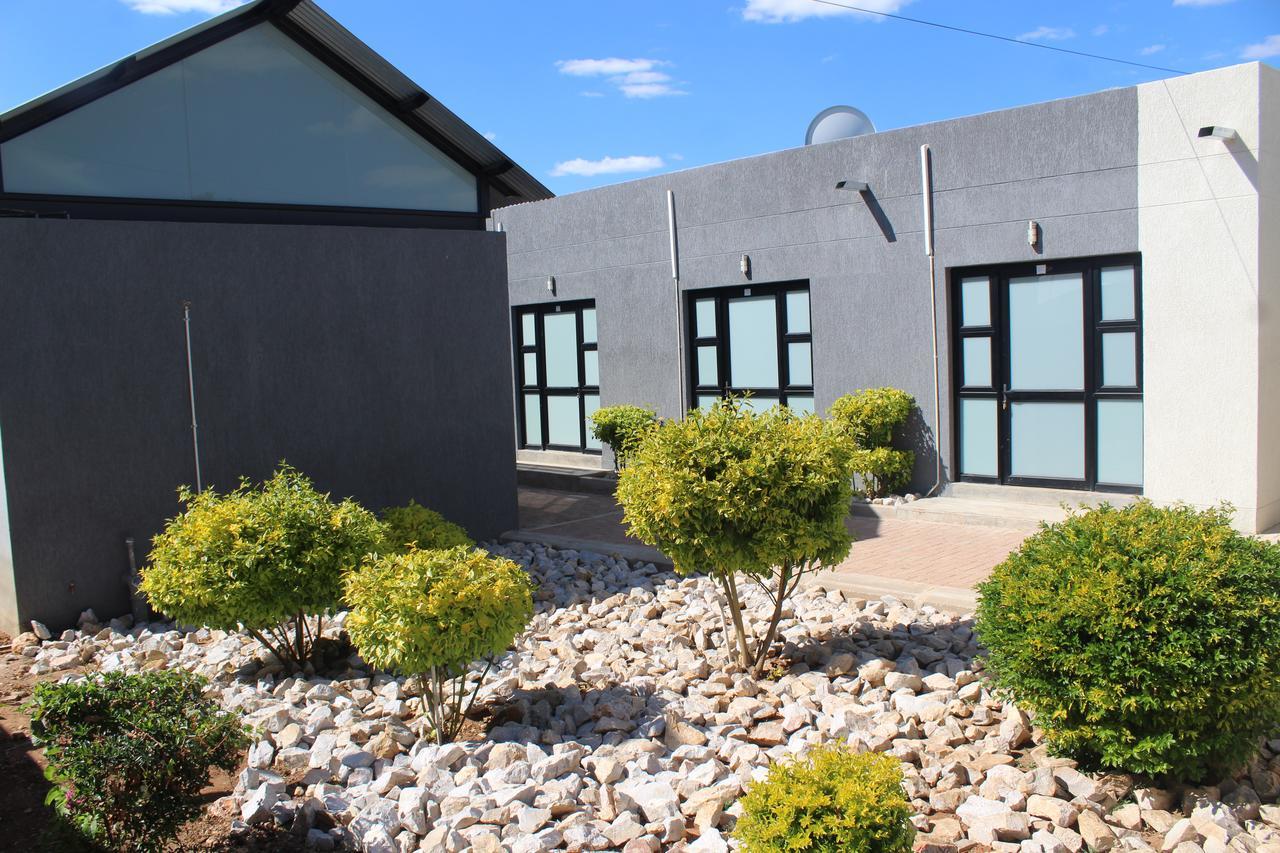 Tsumeb Guesthouse Kamho Экстерьер фото